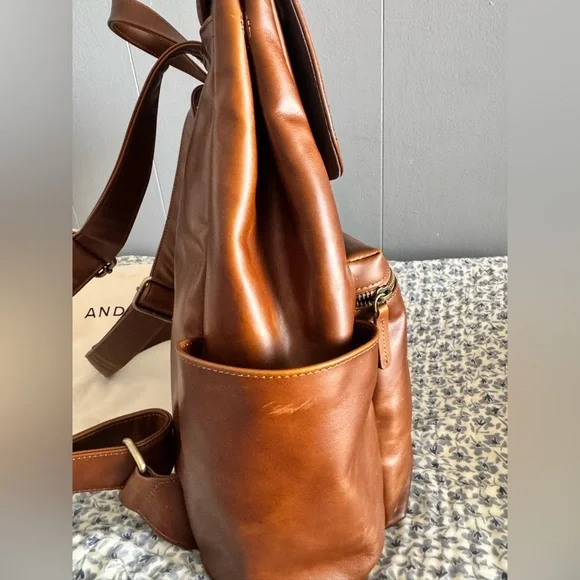 Andar Sydney Backpack/Diaper Bag - Picture 4 of 10